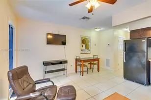 412 NE 4th Ave, Hallandale Beach, FL 33009 - Photo 24
