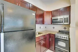 412 NE 4th Ave, Hallandale Beach, FL 33009 - Photo 22