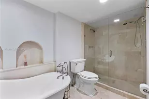 3500 Mystic Pointe Dr, Aventura, FL 33180 - Photo 20