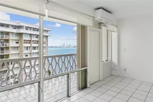 1430 Brickell Bay Dr, Miami, FL 33131 - Photo 4