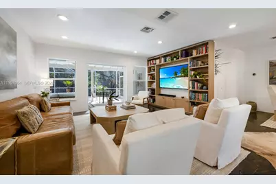 5100 SW 75th St, Miami, FL 33143 - Photo 4