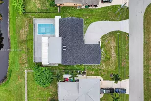 2221 SE Sidonia St, Port Saint Lucie, FL 34952 - Photo 10