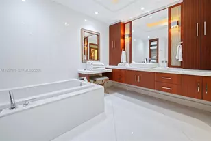 18201 Collins Ave, Sunny Isles Beach, FL 33160 - Photo 22