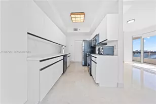 3600 Mystic Pointe Dr, Aventura, FL 33180 - Photo 20