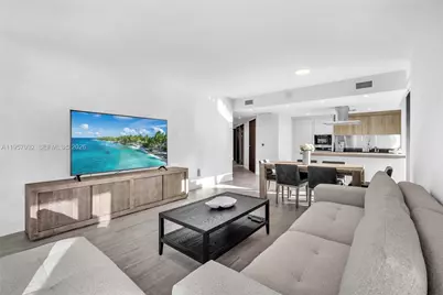 1000 Brickell Plz #3112, Miami, FL 33131 - Photo 22