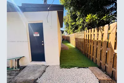 220 NW 27th Ave, Pompano Beach, FL 33069 - Photo 18