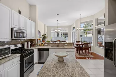 6353 SW 191st Ave, Pembroke Pines, FL 33332 - Photo 52