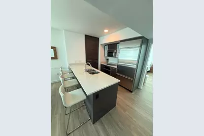 55 SE 6th St #1807, Miami, FL 33131 - Photo 4