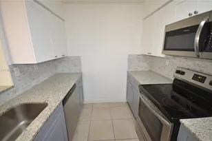 15201 SW 80th St, Miami, FL 33193 - Photo 14