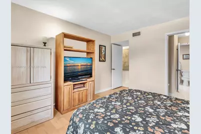 3020 NE 16th Ave #204, Oakland Park, FL 33334 - Photo 16
