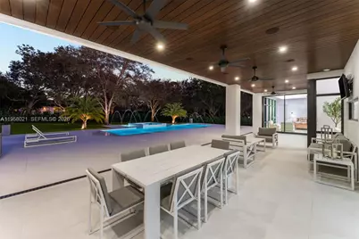 9525 SW 95th Ct, Miami, FL 33176 - Photo 32