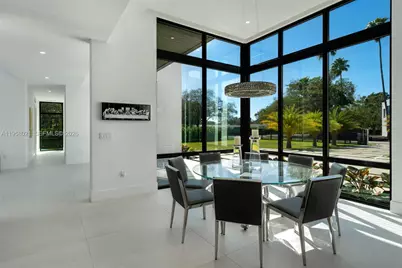 9525 SW 95th Ct, Miami, FL 33176 - Photo 10