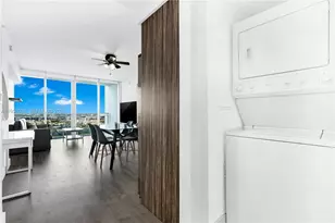 92 SW 3rd St, Miami, FL 33130 - Photo 10