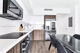 92 SW 3rd St, Miami, FL 33130 - Photo 8