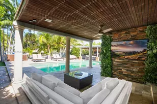 7910 Hawthorne Ave, Miami Beach, FL 33141 - Photo 2