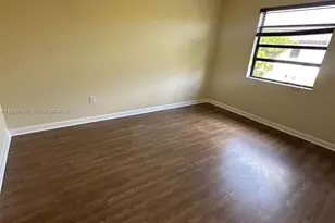 3393 W 90th St, Hialeah, FL 33018 - Photo 32