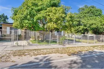 10430 NW 5th Ave, Miami, FL 33150 - Photo 28