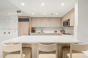 6899 Collins Ave, Miami Beach, FL 33141 - Photo 2