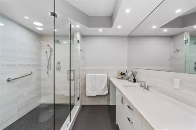 17555 Atlantic Blvd #UPH3, Sunny Isles Beach, FL 33160 - Photo 34