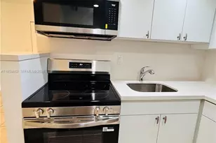 8603 SW 68th Ct, Miami, FL 33143 - Photo 8