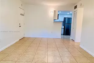 8603 SW 68th Ct, Miami, FL 33143 - Photo 4