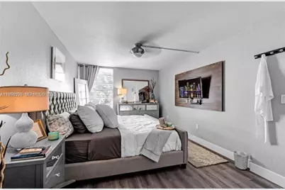 830 NW 87T Ave #303, Miami, FL 33172 - Photo 12