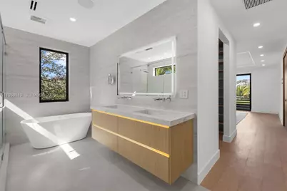 441 NW 44th St, Miami, FL 33127 - Photo 30