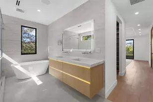 441 NW 44th St, Miami, FL 33127 - Photo 30