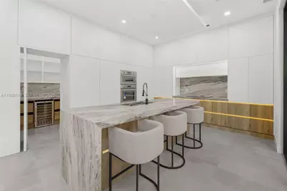 441 NW 44th St, Miami, FL 33127 - Photo 18