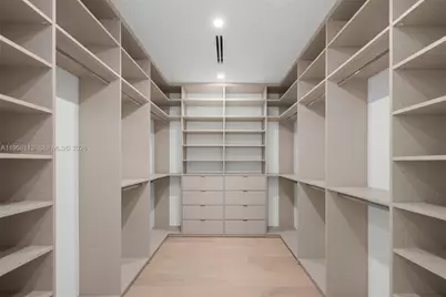 441 NW 44th St, Miami, FL 33127 - Photo 28