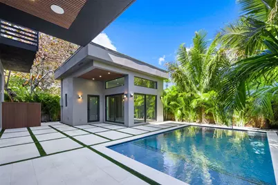 441 NW 44th St, Miami, FL 33127 - Photo 50