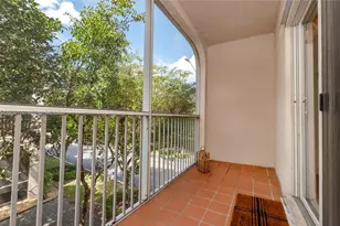 5610 NW 114th Pl, Doral, FL 33178 - Photo 12