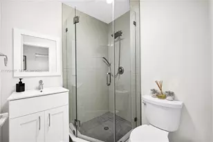 295 De Leon Dr, Miami Springs, FL 33166 - Photo 36