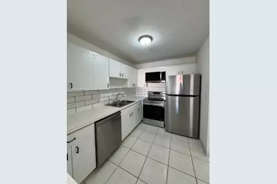 6130 W 19th Ave #305, Hialeah, FL 33012 - Photo 1