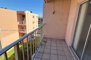 6130 W 19th Ave, Hialeah, FL 33012 - Photo 14