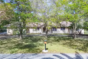 7821 SW 129th Terrace, Pinecrest, FL 33156 - Photo 2