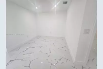 2530 NW 111th St, Miami, FL 33167 - Photo 40