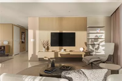 300 Biscayne Boulevard Way #1101, Miami, FL 33131 - Photo 12