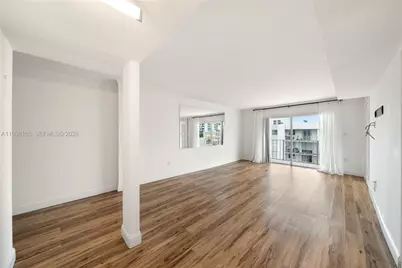 1300 Alton Rd #5D, Miami Beach, FL 33139 - Photo 4