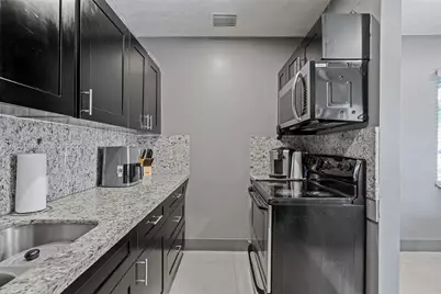 1780 NW 49th St, Miami, FL 33142 - Photo 16