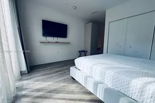 239 SW 9th St, Miami, FL 33130 - Photo 2