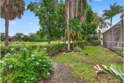 1251 E Wilshire Cir E, Pembroke Pines, FL 33027 - Photo 30