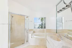 1251 E Wilshire Cir E, Pembroke Pines, FL 33027 - Photo 20