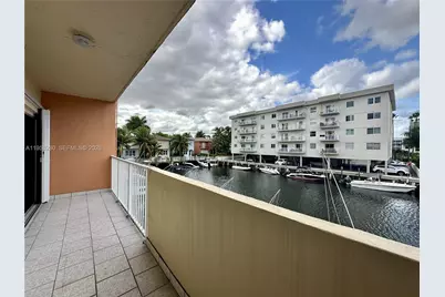 3545 NE 167th St #204, North Miami Beach, FL 33160 - Photo 6
