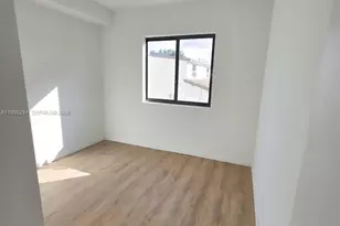 753 NW 30th St, Miami, FL 33127 - Photo 14