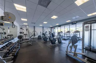 3675 N Country Club Dr, Aventura, FL 33180 - Photo 26