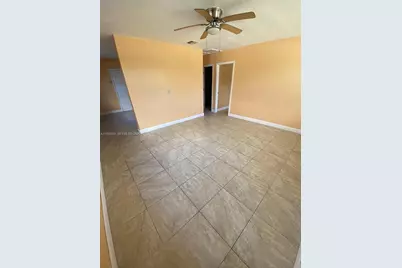 43 NW 183rd Ter #43, Miami Gardens, FL 33169 - Photo 2