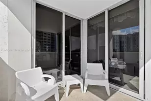 19333 Collins Ave, Sunny Isles Beach, FL 33160 - Photo 28