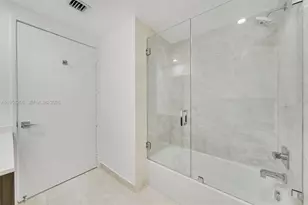 488 NE 18th St, Miami, FL 33132 - Photo 30