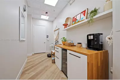 200 S Andrews Ave #102, Fort Lauderdale, FL 33301 - Photo 10